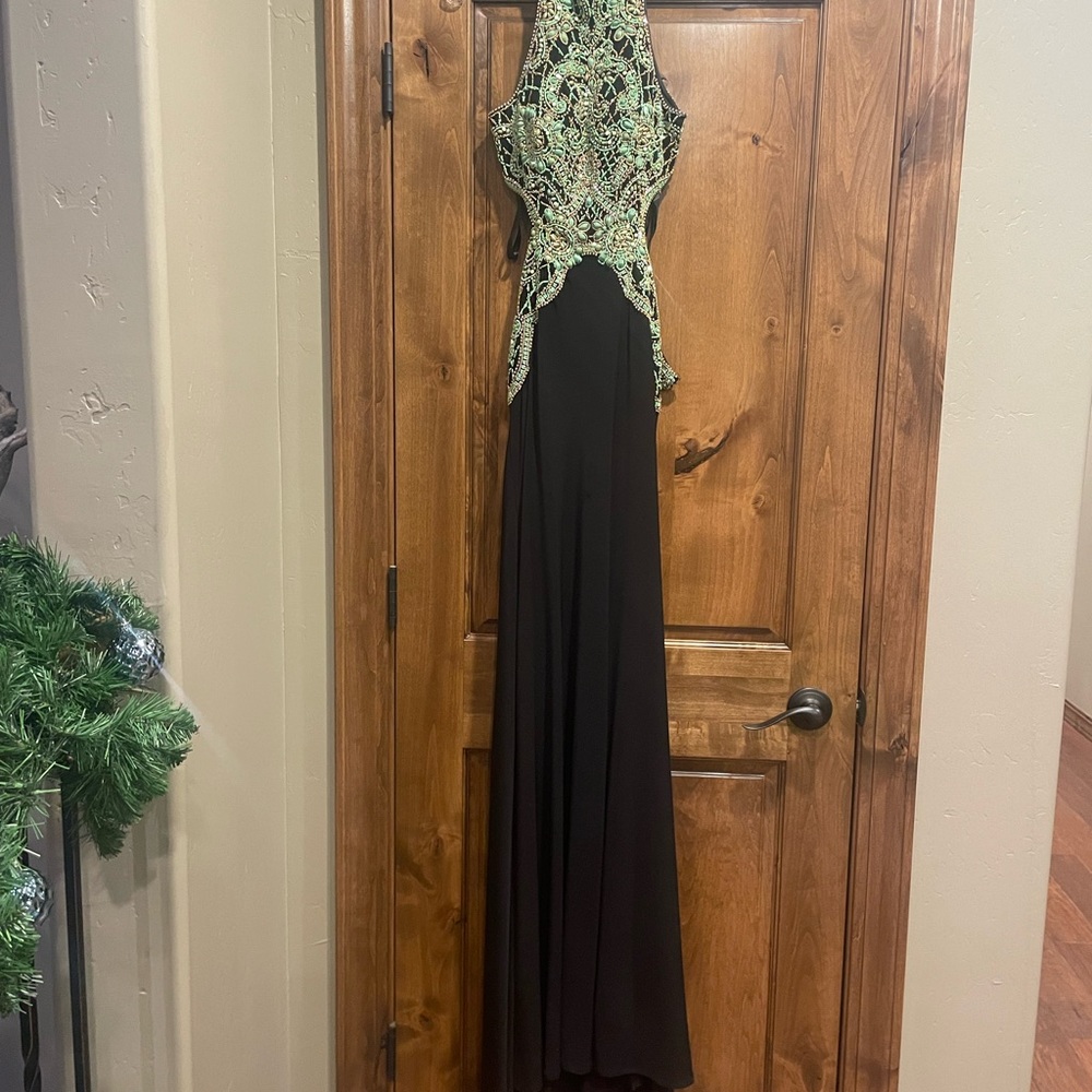 Sherri hill dress - Picture 2 of 5